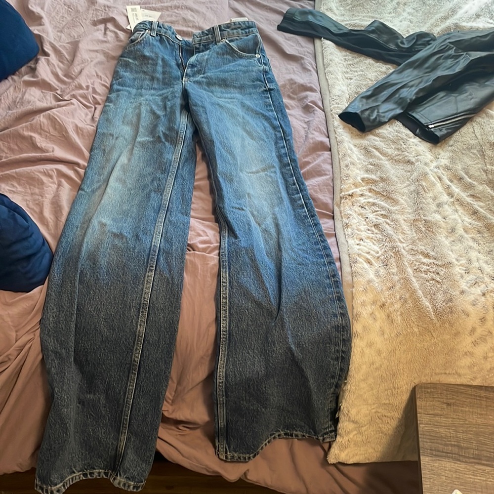 Brand new Zara jeans size 0 wide leg